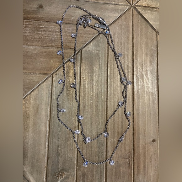 🌸Crystal Drop Necklace - Picture 3 of 5